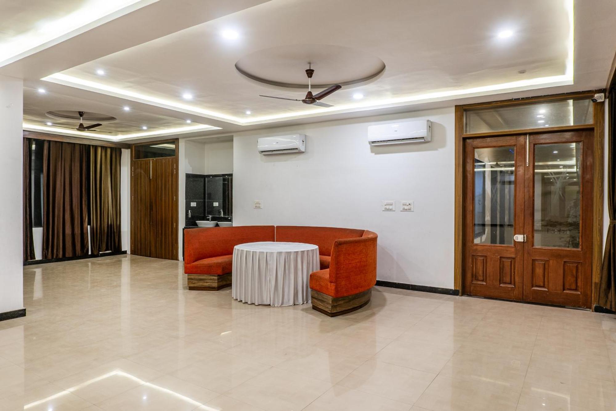 Hotel Treebo Spirit Residency Udaipur Exterior foto