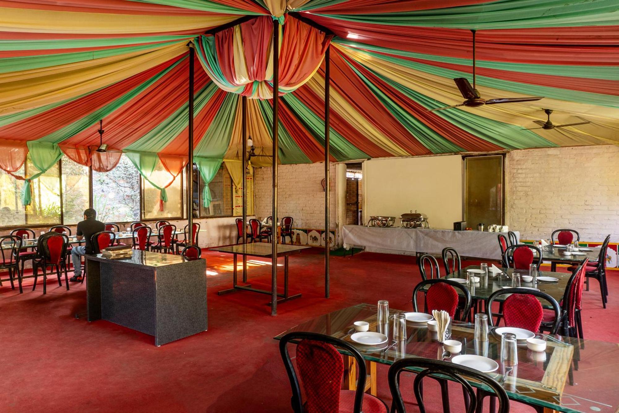 Hotel Treebo Spirit Residency Udaipur Exterior foto